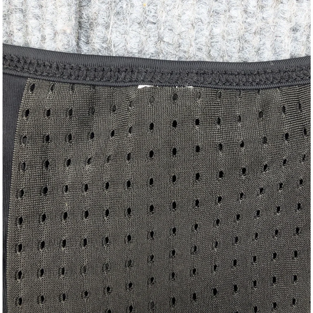 Lululemon Mesh Back Tank Womens 6 Black Lightweight Athletic Relaxed Fit Running